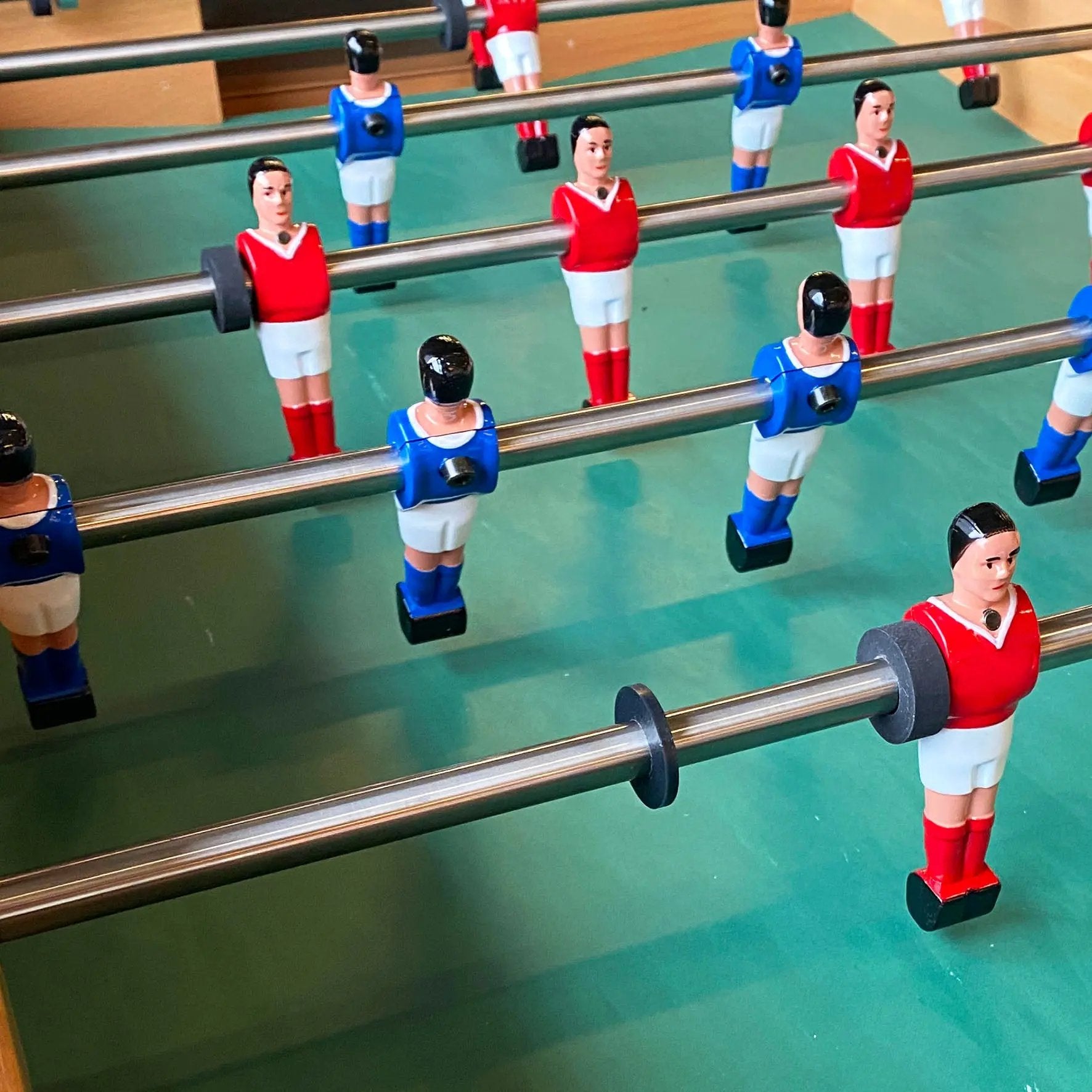rock-ola-authentic-tischfussball-tischkicker-eiche-foosball-table image 6