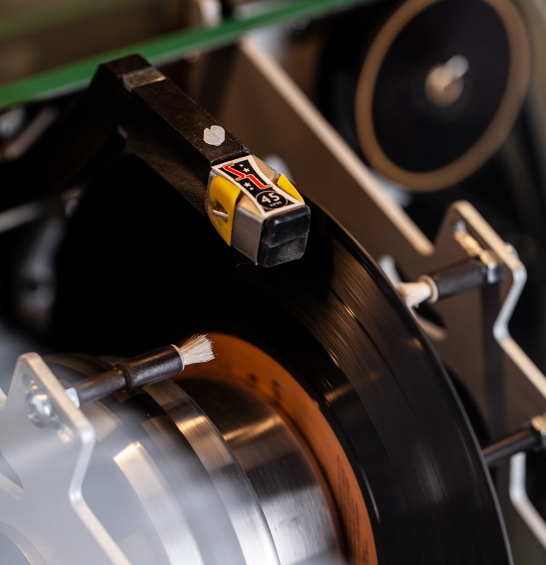 sound-leisure-marshall-rocket-vinyl-jukebox image 5