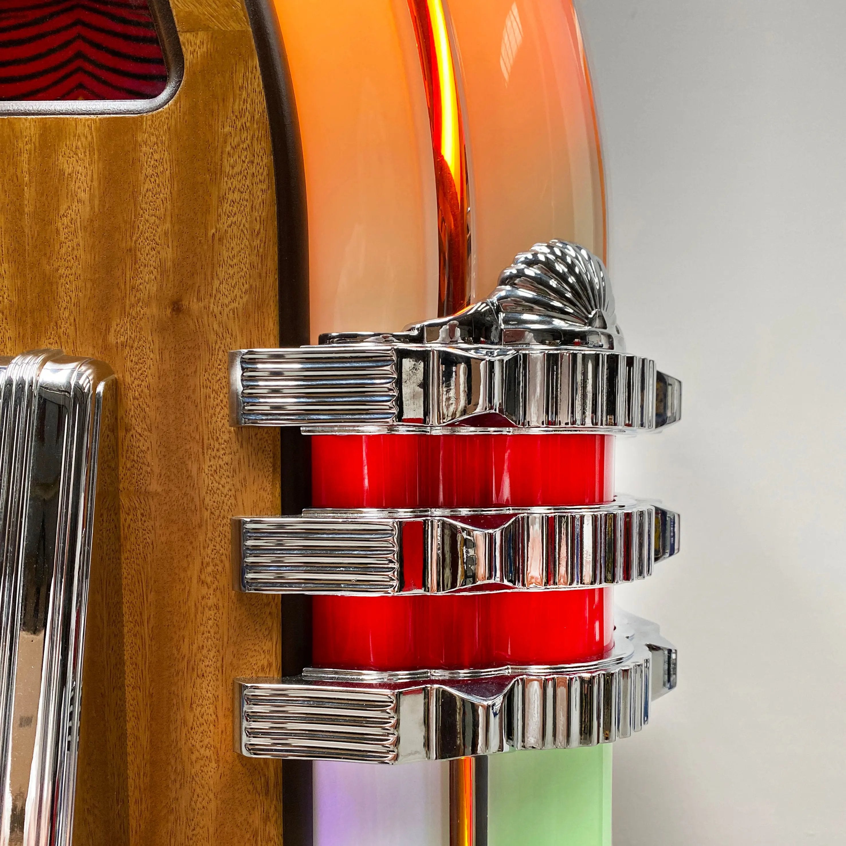rock-ola-bubbler-vinyl-45-deluxe-jukebox-walnuss-bluetooth image 7