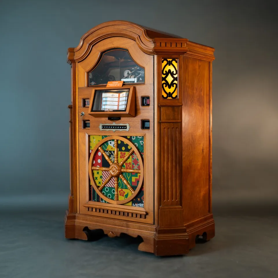 sound-leisure-the-colonial-1982-jukebox-manhattan-serie image 1