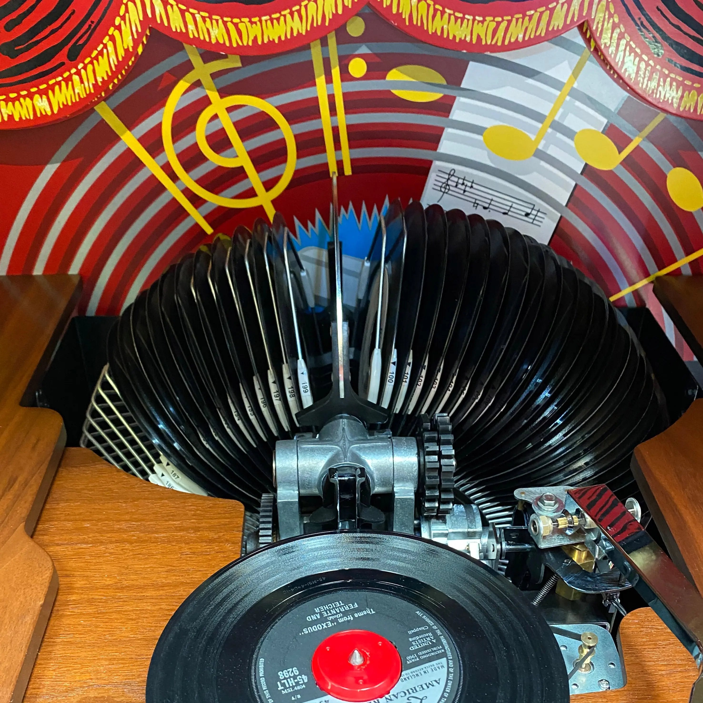 rock-ola-bubbler-vinyl-45-deluxe-jukebox-walnuss-bluetooth image 3