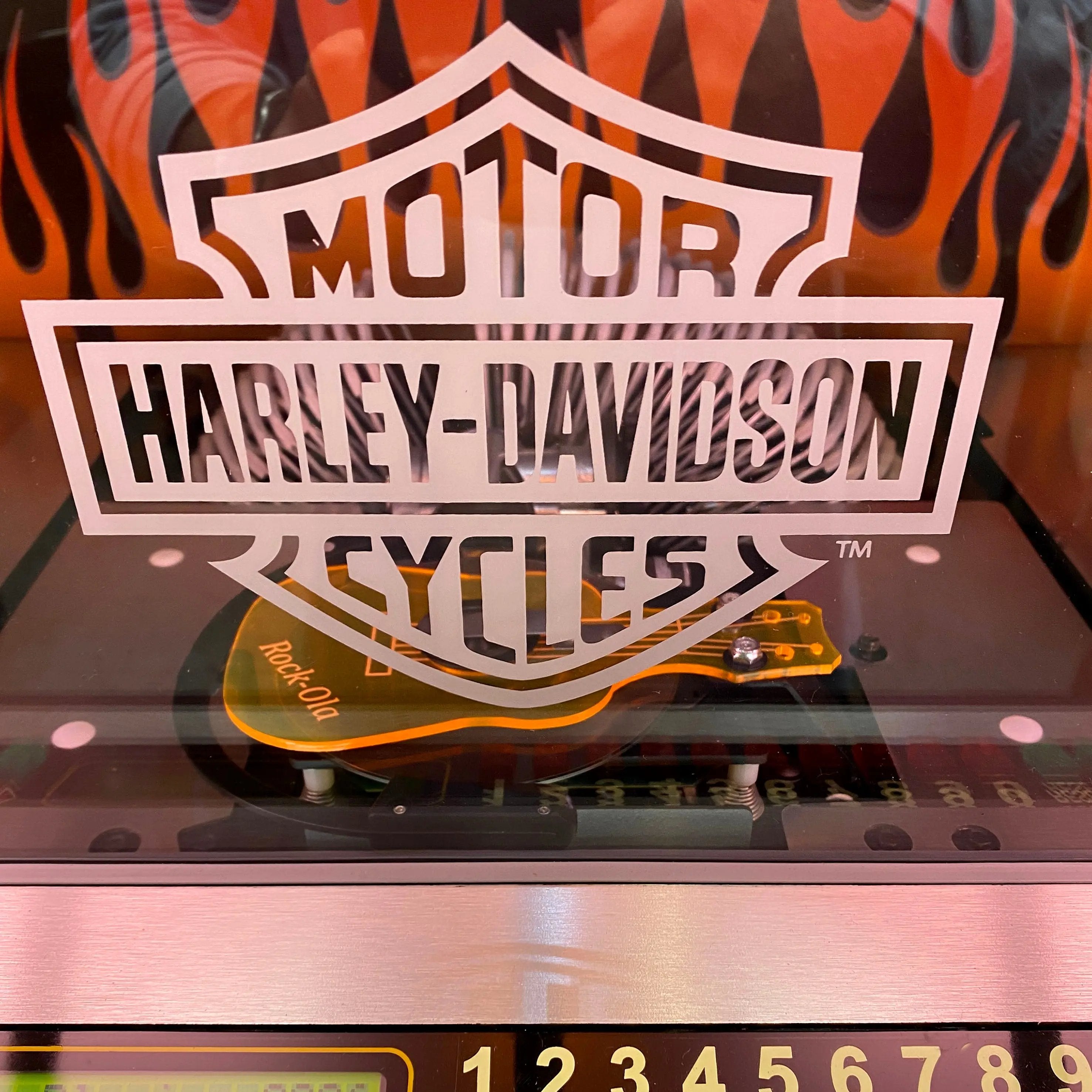 rock-ola-bubbler-harley-davidson-flames-cd-jukebox-brushed-aluminum-100-cds-blue image 7