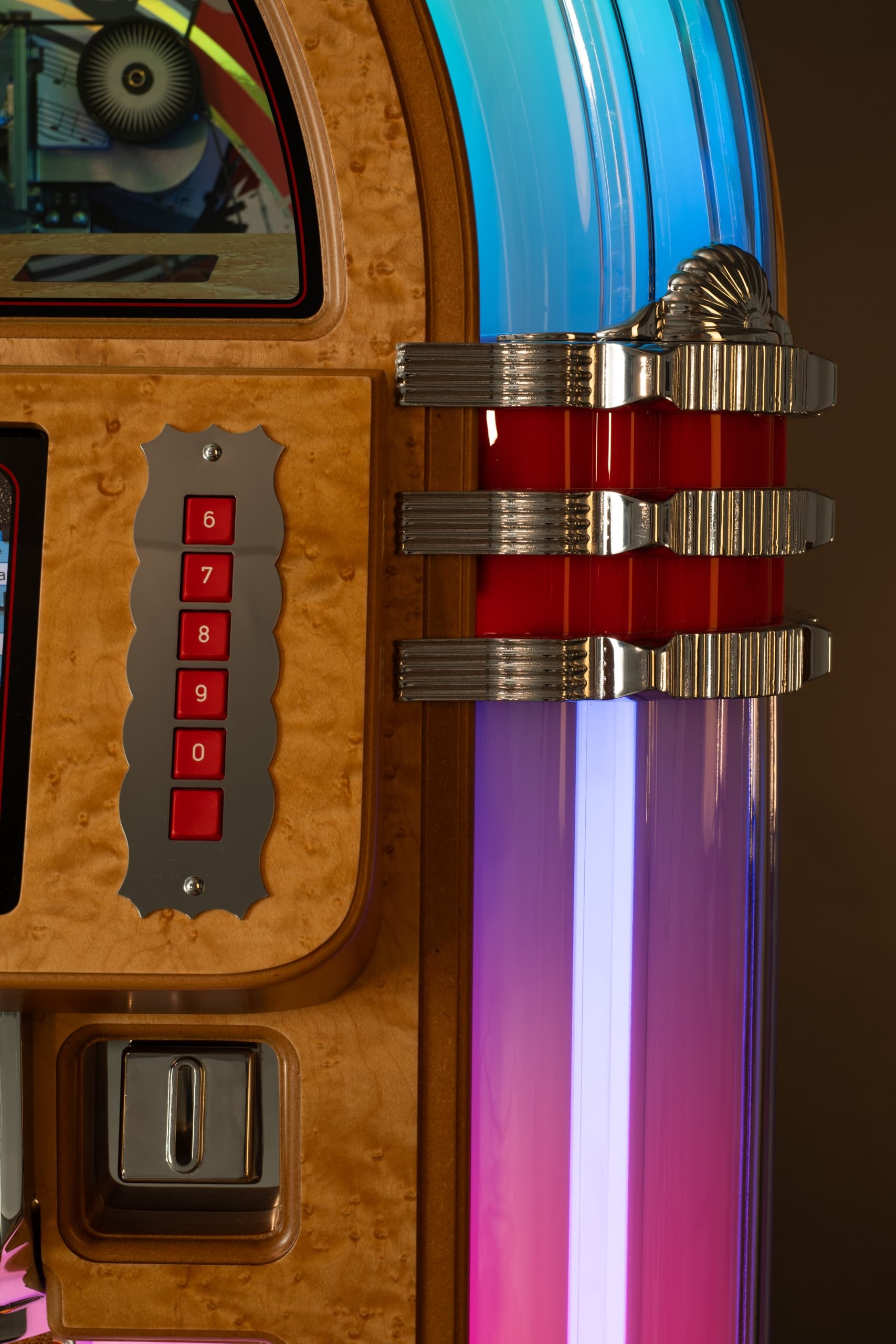 sound-leisure-sl45-vinyl-jukebox-blonde image 3