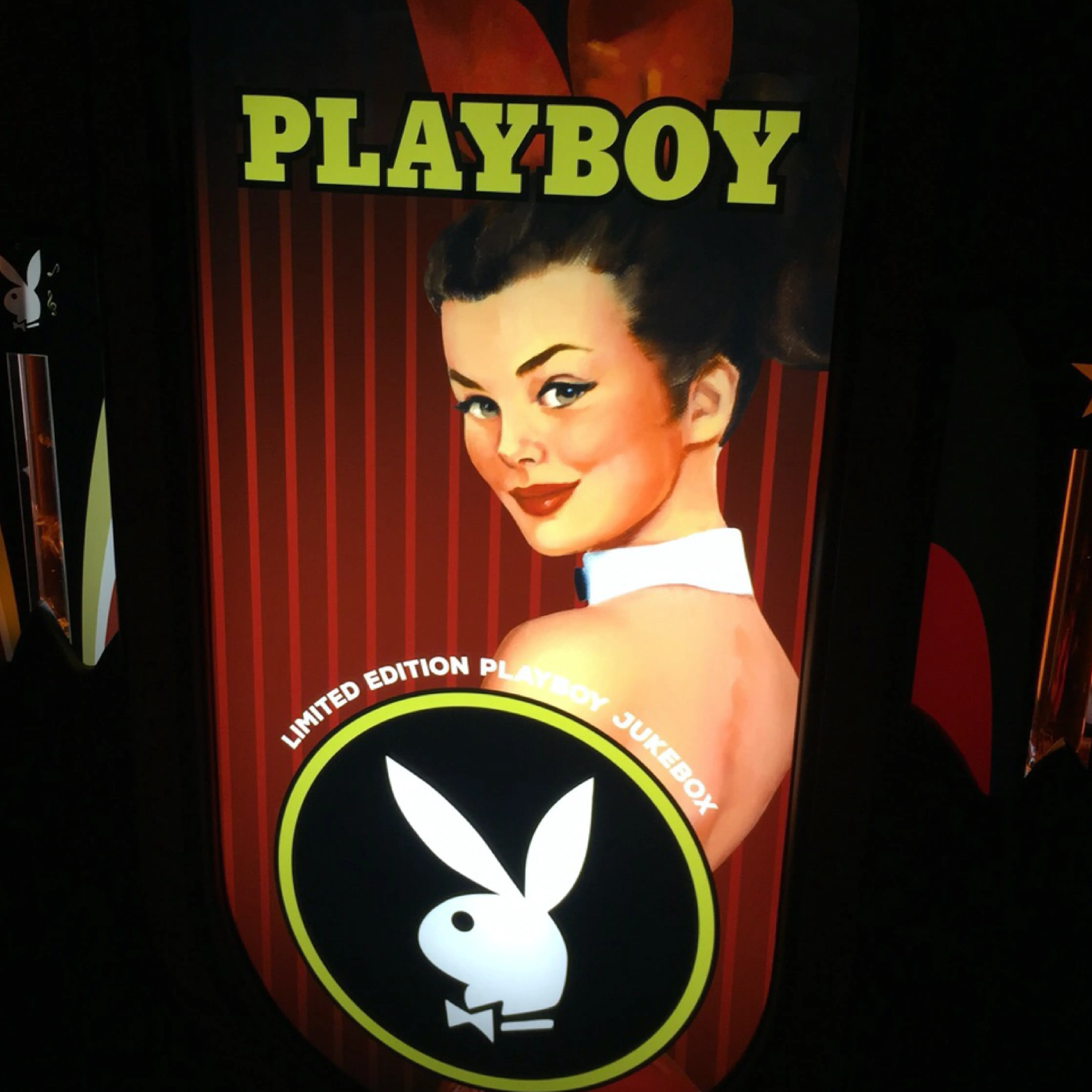 rock-ola-bubbler-playboy-digital-music-center-jukebox-mit-touchscreen image 2