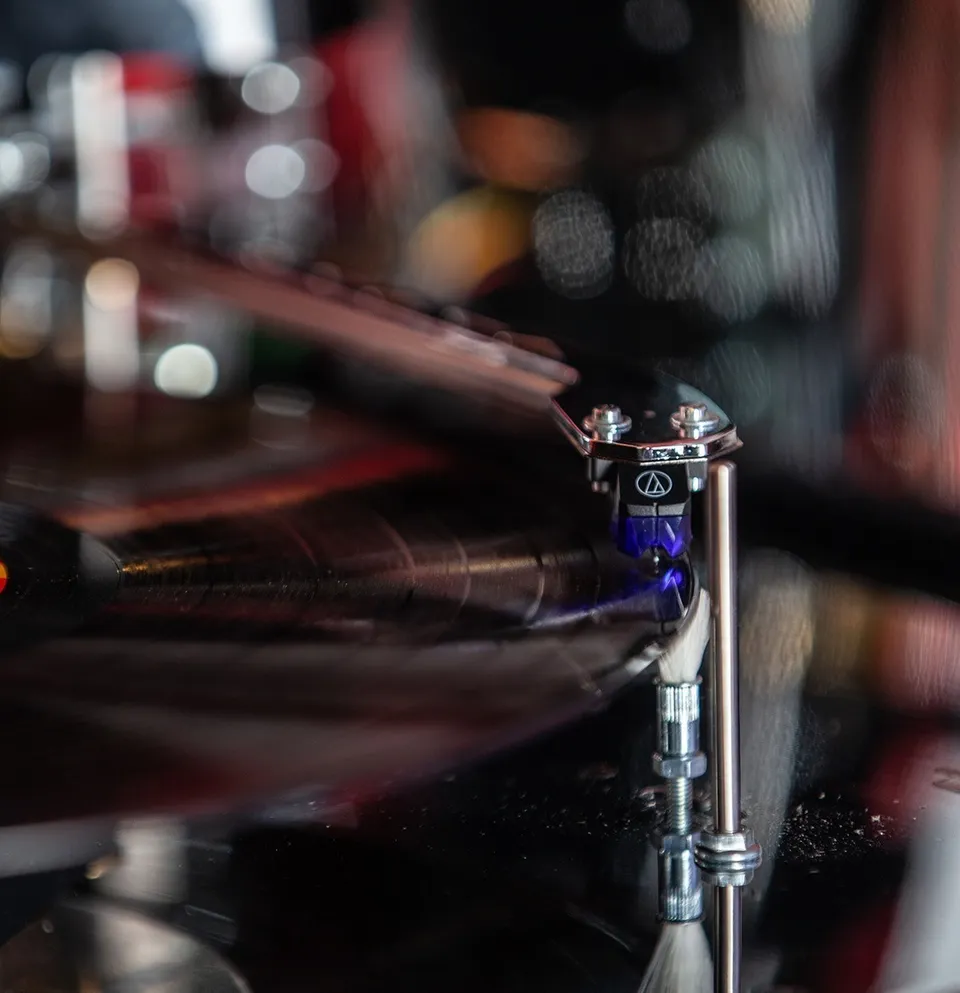 sound-leisure-long-player-vinyl-jukebox-user-manual-v3-oktober-2019 image 1