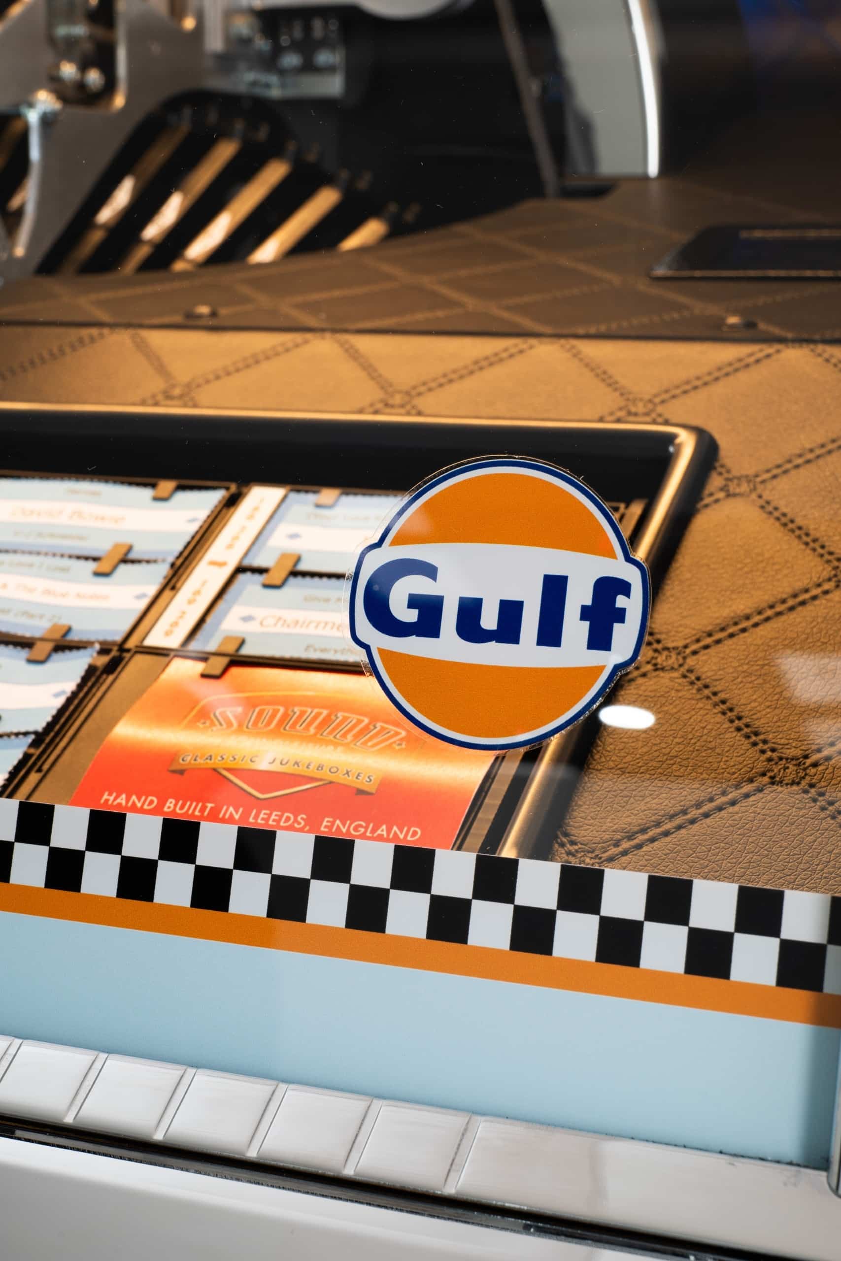 sound-leisure-gulf-vinyl-jukebox-racing-design image 7