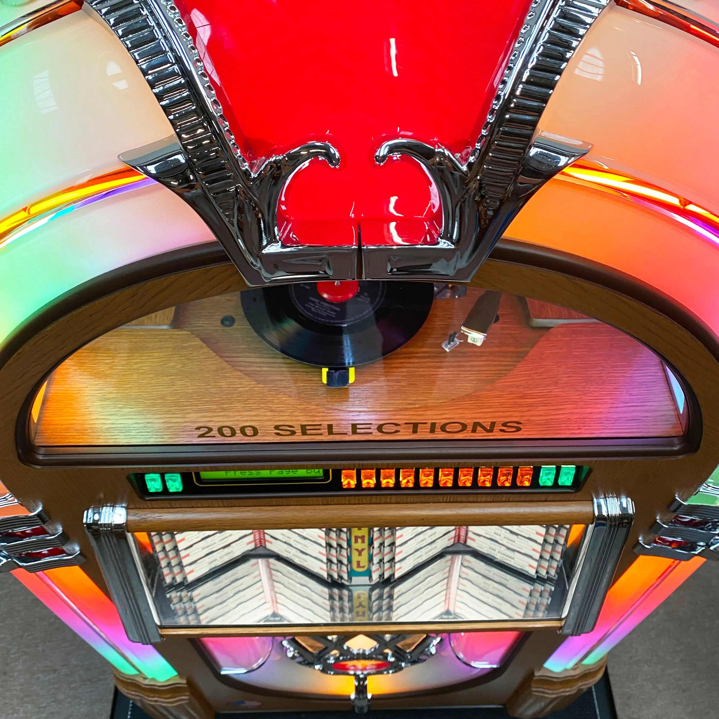 rock-ola-bubbler-vinyl-45-jukebox-light-oak-100-singles-bluetooth image 6