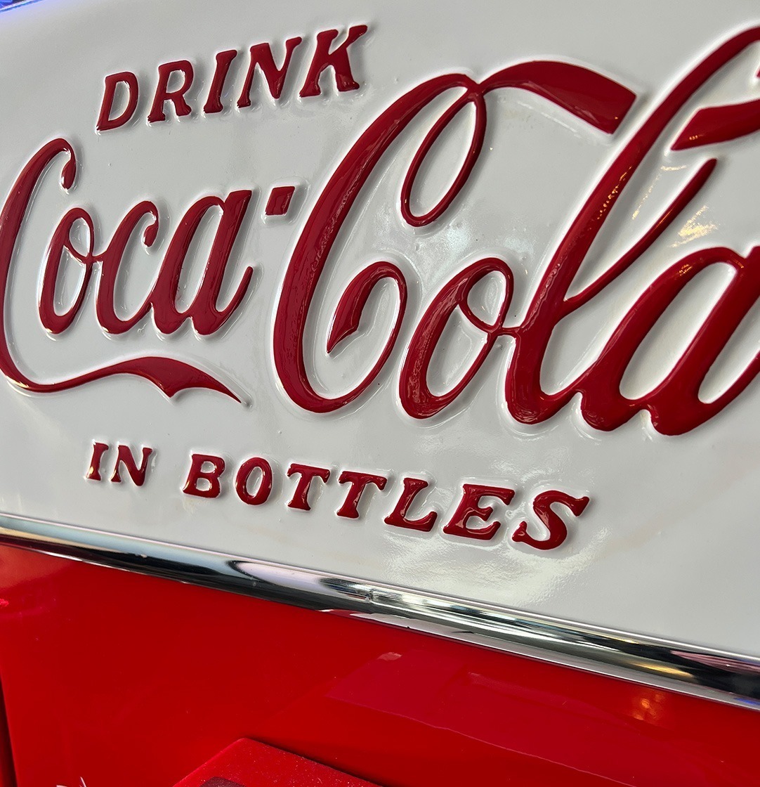 sound-leisure-original-coca-cola-fridge-vendo-81-k-hlschrank-50s image 2