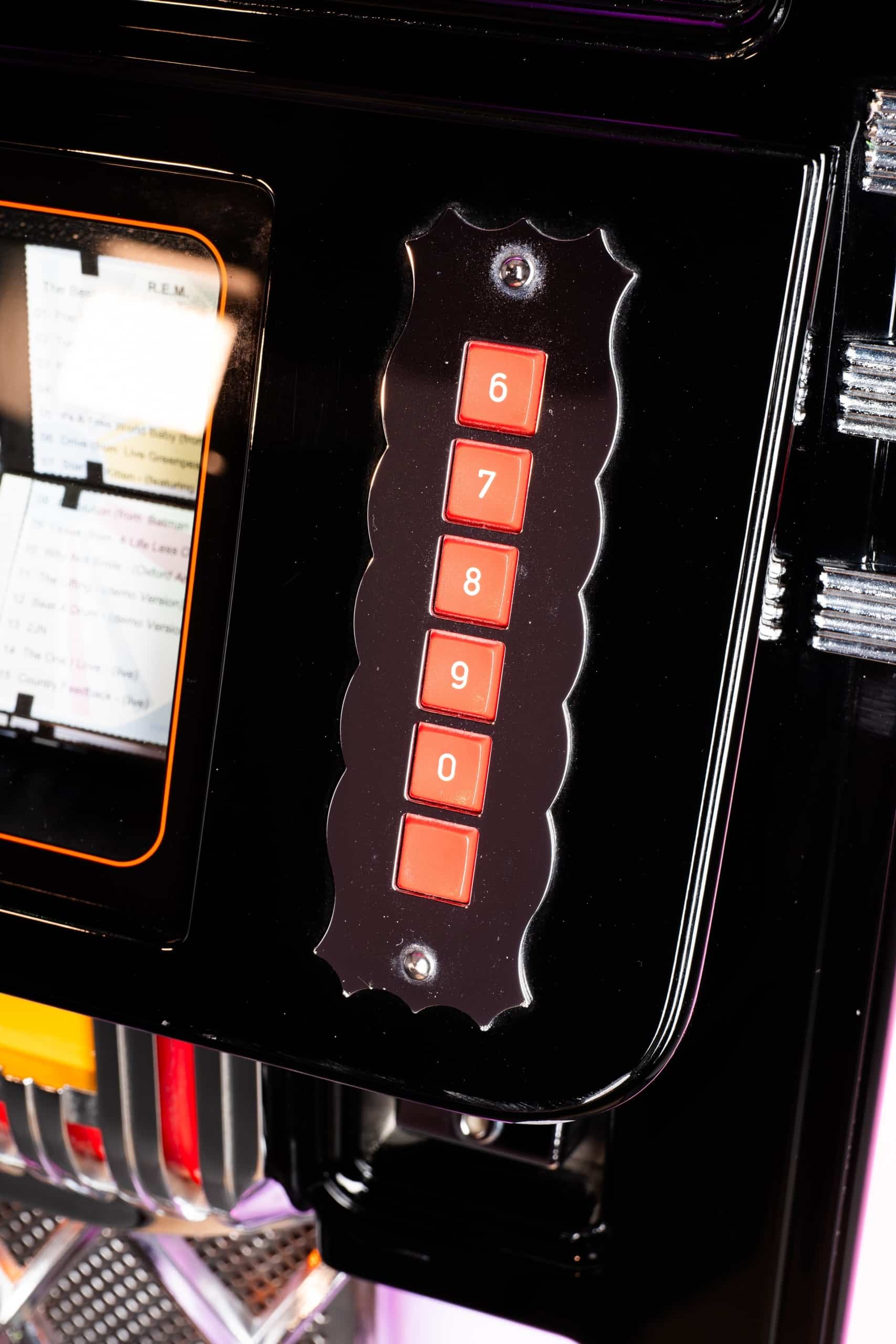 sound-leisure-sl15-slimline-cd-jukebox-piano-black-bentley-grille-pre-loved image 4