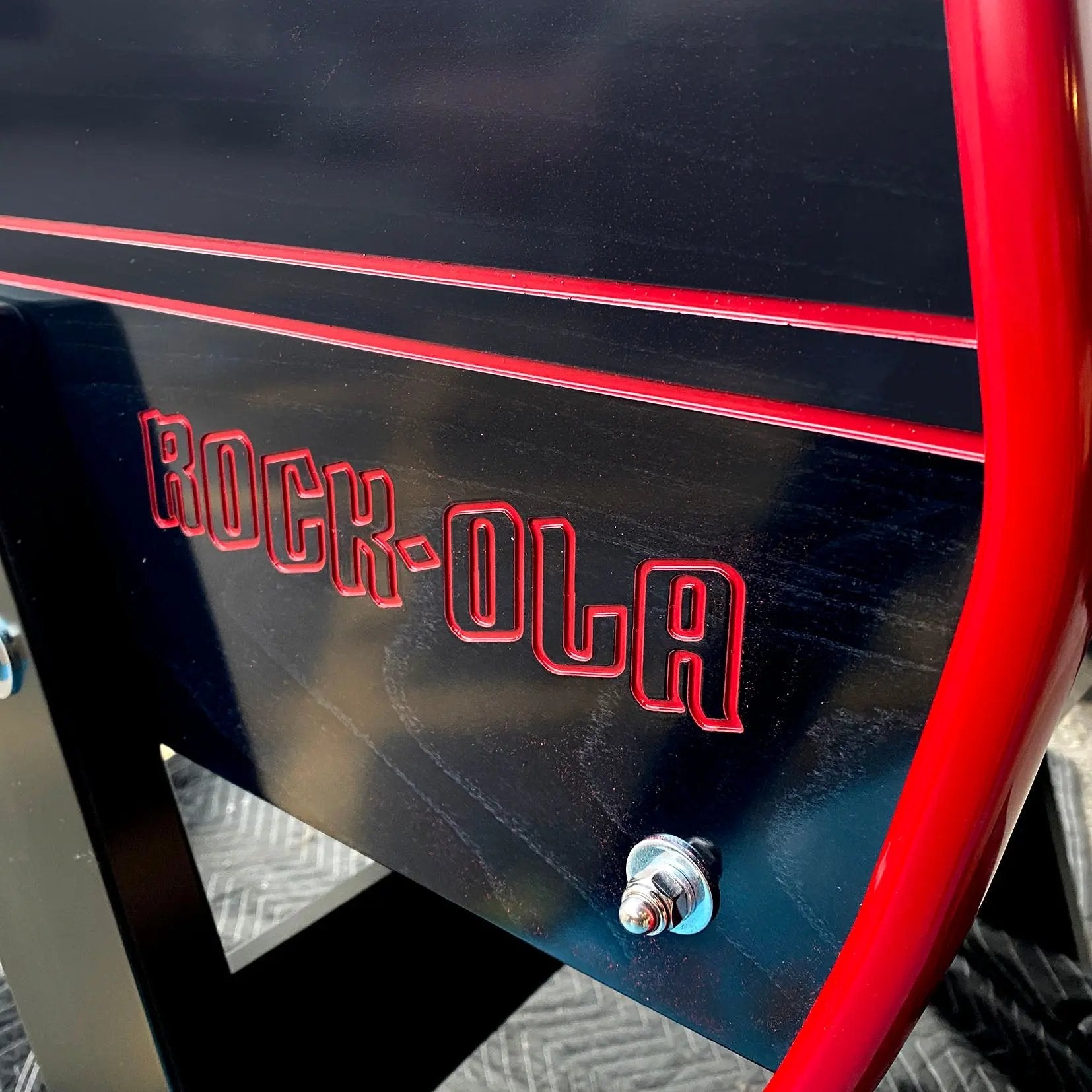 rock-ola-authentic-foosball-table-kickertisch-schwarz-rot image 2
