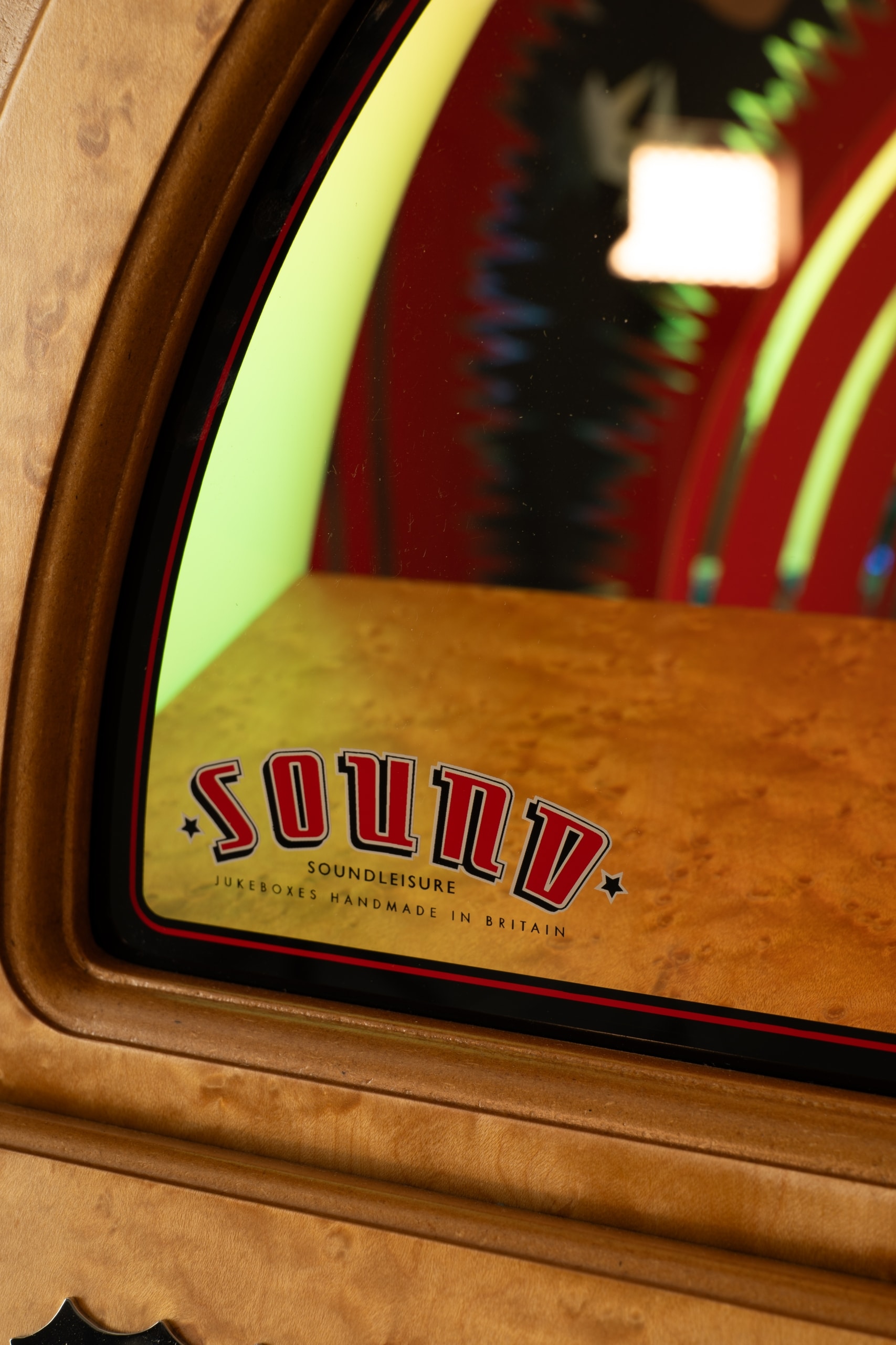 sound-leisure-sl45-vinyl-jukebox-blonde image 6