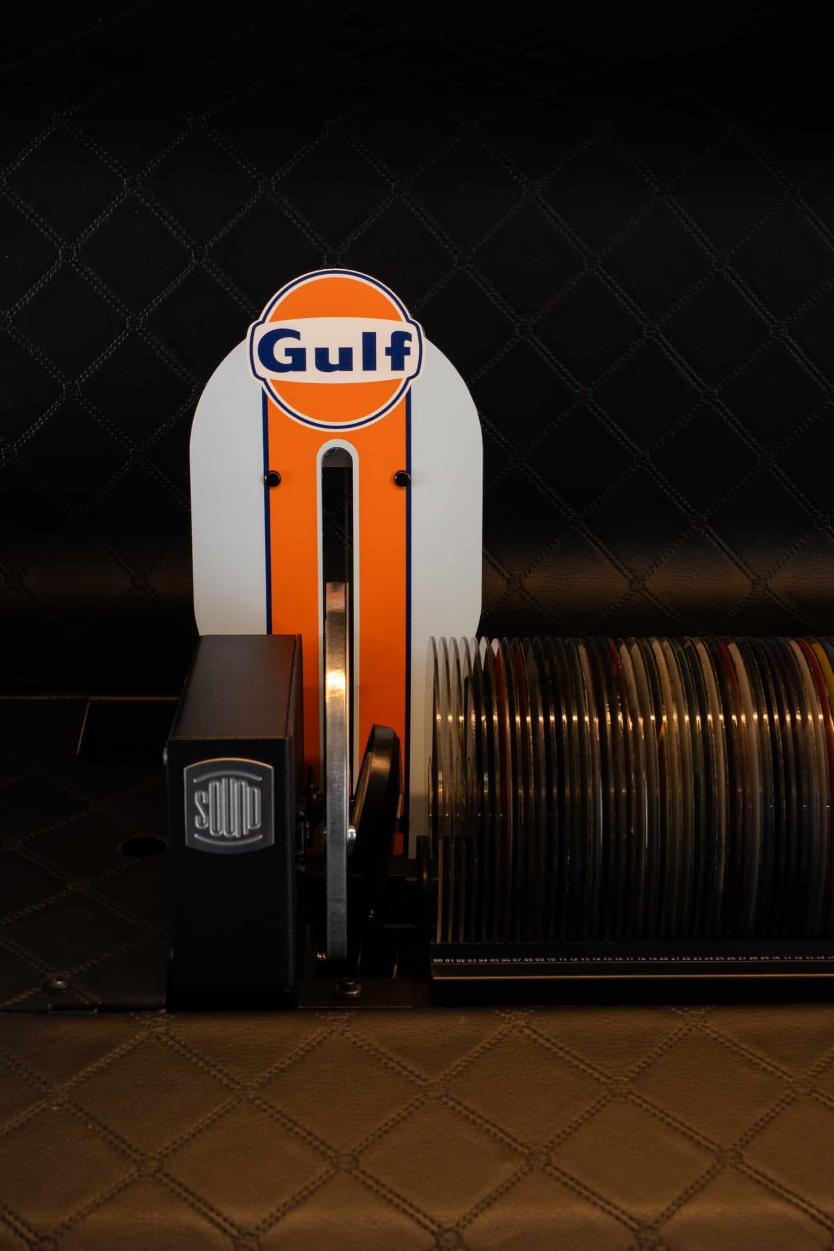 sound-leisure-gulf-cd-jukebox-mit-racing-design image 4