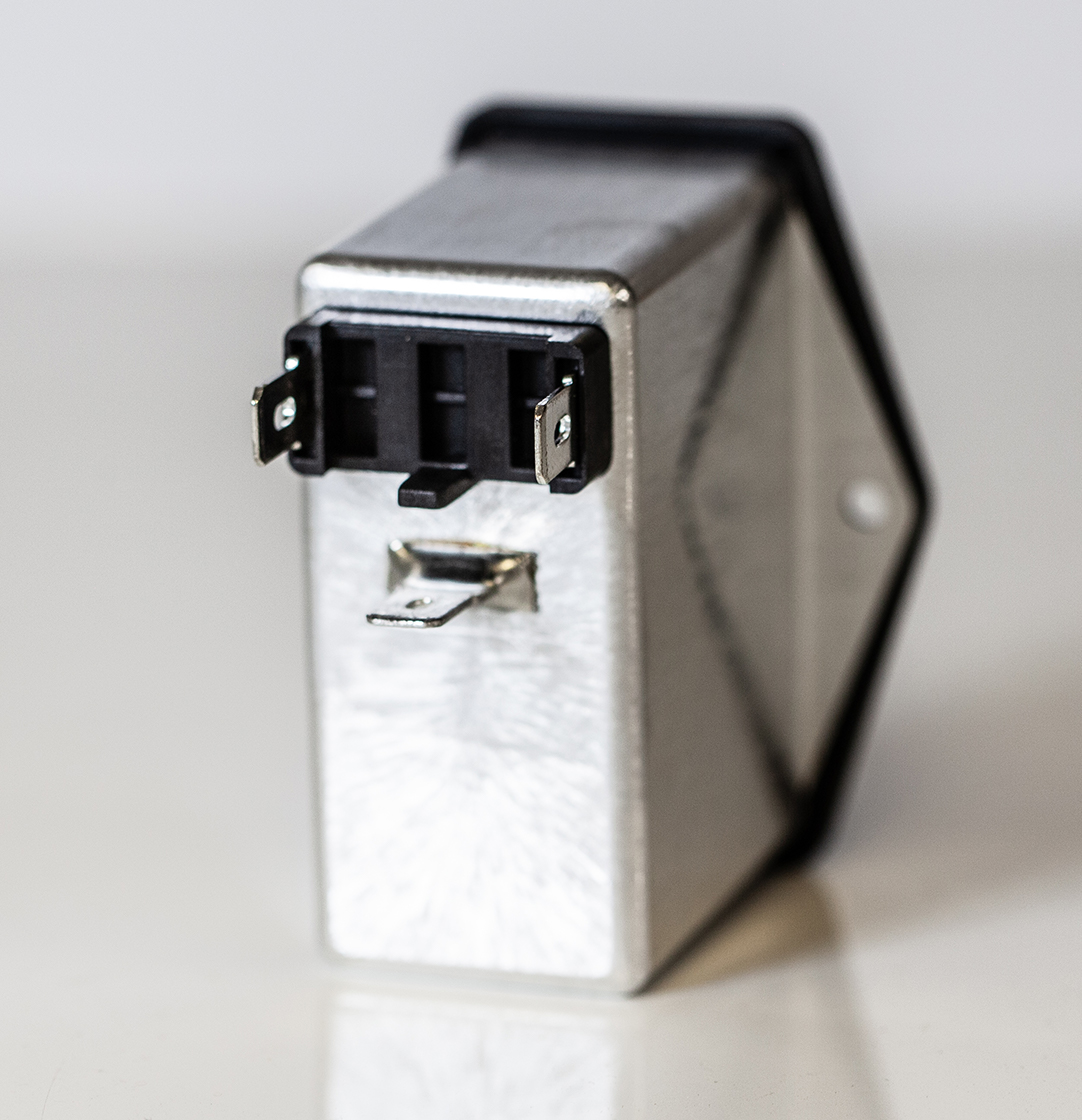 sound-leisure-emi-mains-filter-netzfilter image 2